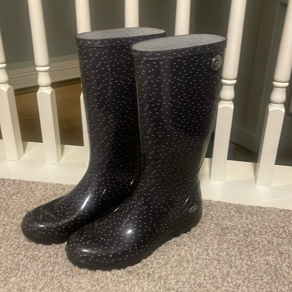 UGG Shaye Black Polka Dot Rain Boots, size 8